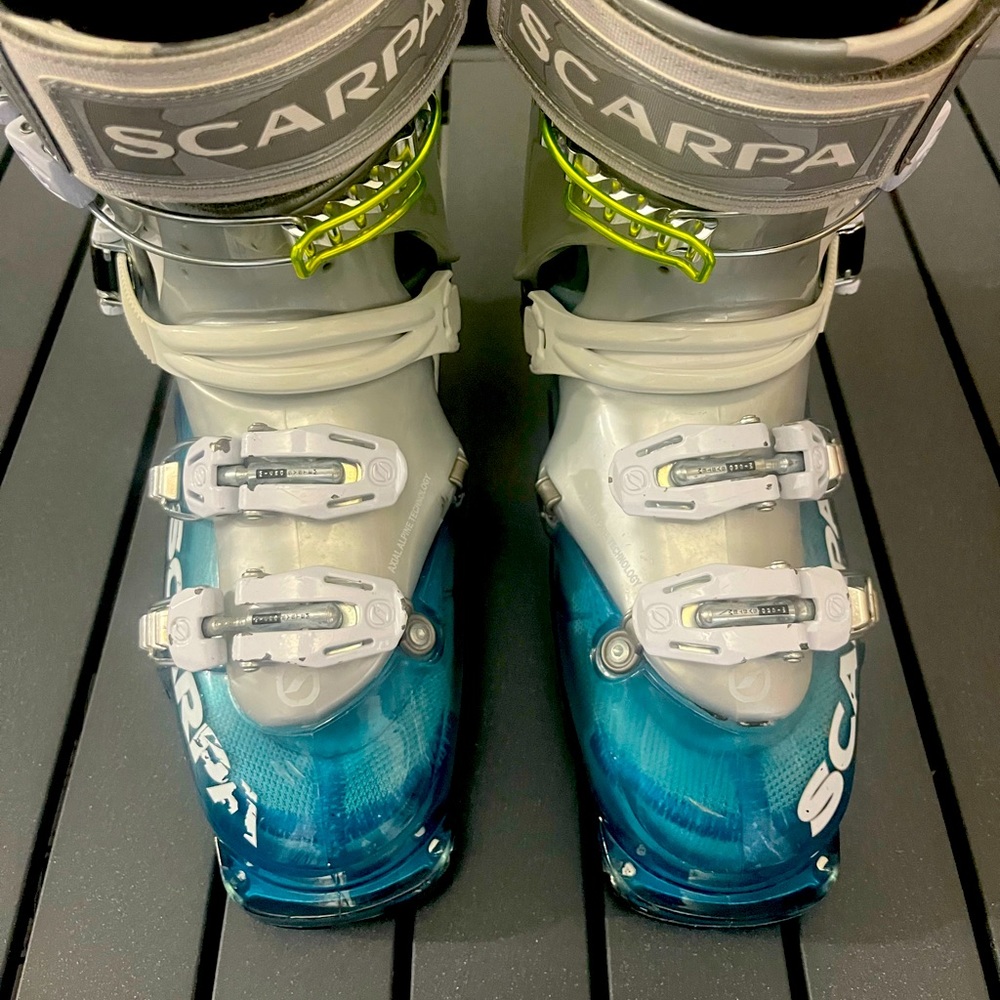 Women’s Scarpa Ski Boot